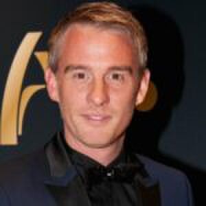 Art Rooijakkers deelt eerste foto van pasgeboren tweeling