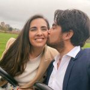 Leslie Keijzer begint haar veranderde lichaam na zwangerschap te accepteren: ‘Voor nu is dit mijn lijf’