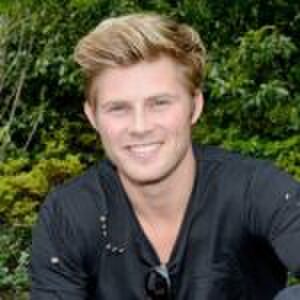 Tim Douwsma deelt zonnige foto met zijn zoon: ‘Alles wat ik nodig heb’