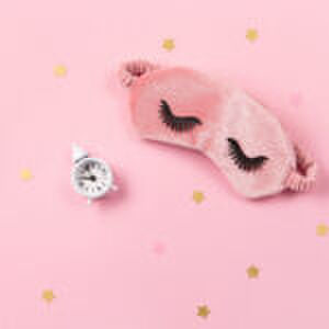 Hoe jij onbedoeld het slaapritme van je kinderen verstoord (en zo slapen ze als roosjes)