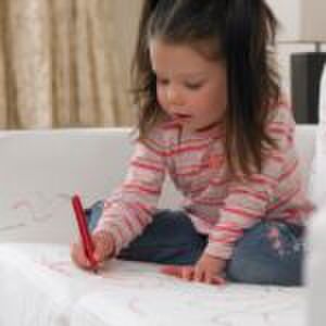 Pennenstrepen op je meubels? Deze geweldige lifehack om ze te verwijderen gaat viral