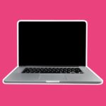 Digitaal dilemma: ‘Geen telefoons meer in de klas, maar wat gebeurt er dan allemaal op die schoollaptop?’