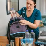 Luiers, knijpfruit en een fluitje: dit moet er in je noodpakket als je kleine kinderen hebt