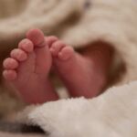 Wekenoude baby Huub ondergaat spannende operatie door zeldzame tumor: ‘Wat een nachtmerrie’