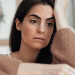 Saar en haar dochter maken veel ruzie: ‘Ze schreeuwde dat ze dood wilde en ik riep dat ze een rotkind was’