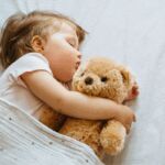 Pas op! Deze 3 fouten maken veel ouders bij de overstap naar een peuterbed