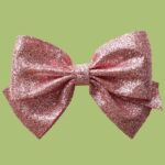 Budgettip voor de feestdagen! Dit glitterjurkje (mét strik) voor kids vliegt de winkel uit