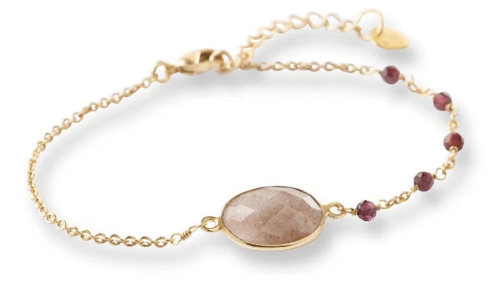 A Beautiful Story perzik maansteen armband