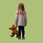 Moeder van mishandeld pleegmeisje (10) uit Vlaardingen spreekt zich uit: ‘Ineens was ze kaal’