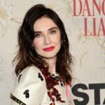 Carice van Houten over impact van scheiding op kinderen: ‘Ze mogen leunen, niet dragen’