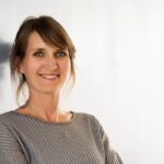 Simone: ‘Ik maakte precies dezelfde fout bij mijn zoon, ondanks dat ik me zó niet gehoord voelde door mijn eigen moeder’