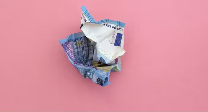 Elise’s date stuurde een Tikkie als wraak: ‘Hij werd dominanter, maar ik weigerde dit met hem te doen’
