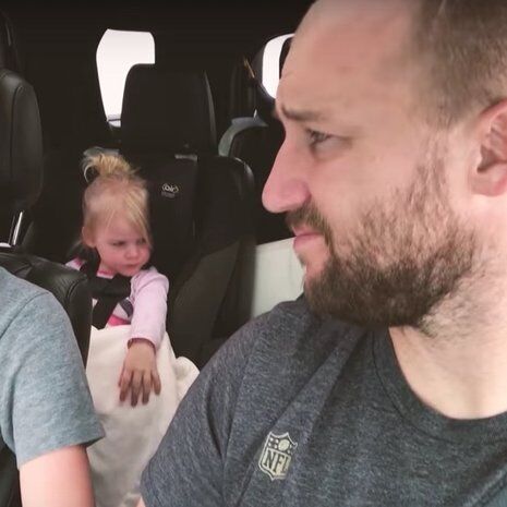 Illustratie bij: VIDEO: Arie Boomsma praat met bekende vaders over vaderschap