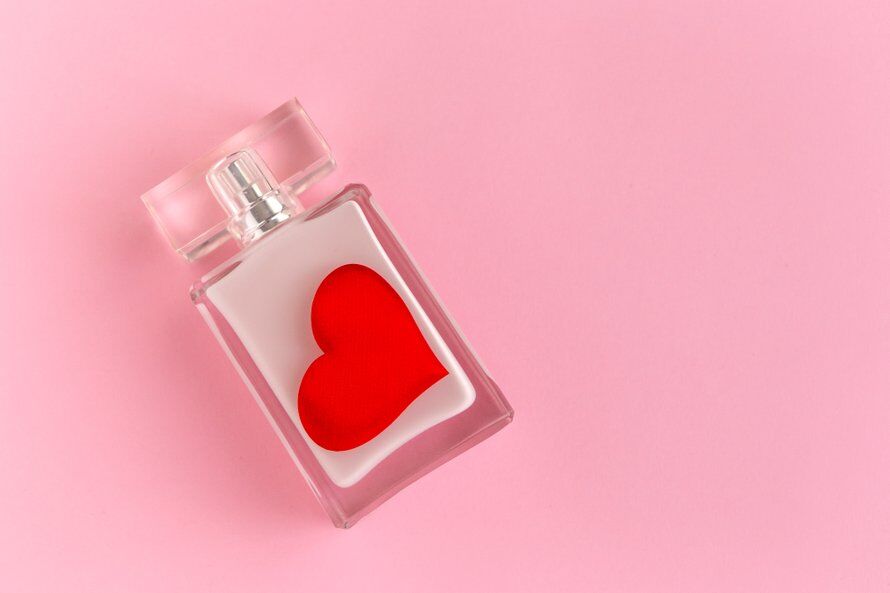 Illustratie bij: Haal snel nog in huis voor je lover: deze verrukkelijke parfums met vette korting