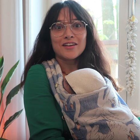 Illustratie bij: VIDEO: vlogger ‘De Huismuts’ deelt het geboortekaartje van dochter Rosie