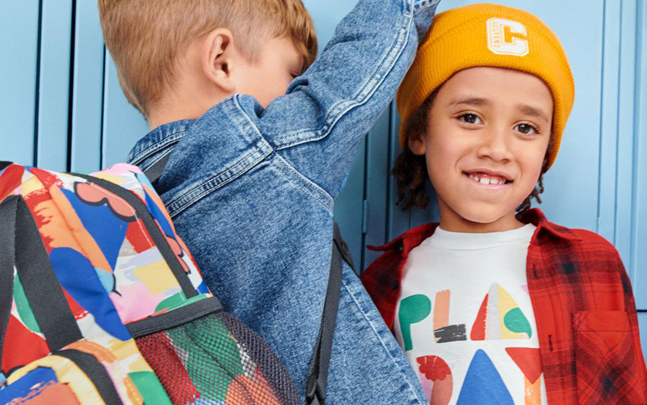 Kwaadaardig Buitenshuis pik Sponsored - Nieuwe trends: toffe outfit-ideeën voor de schoolfoto