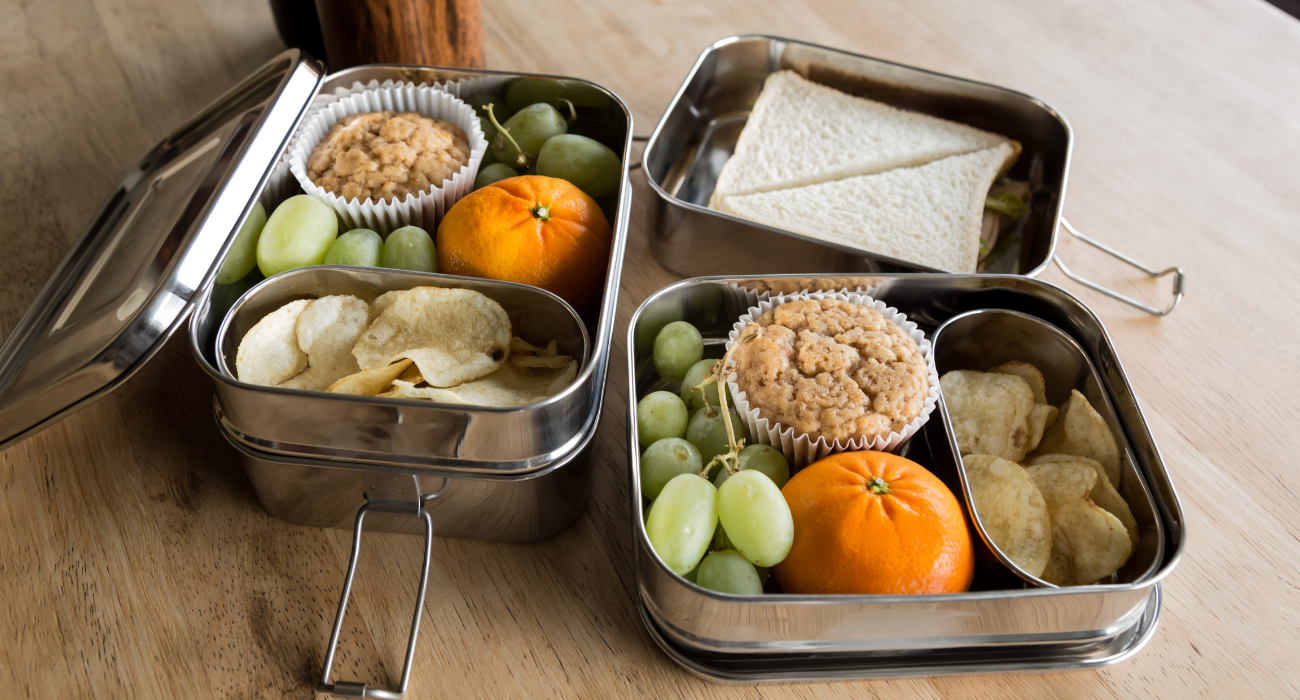 Dovrei sostituire i contenitori per il pranzo in plastica con quelli in acciaio inossidabile?