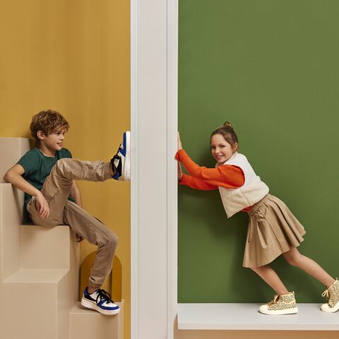 Illustratie bij: Lente bomvol kleur: 6x de tofste én perfect zittende sneakers voor je kind