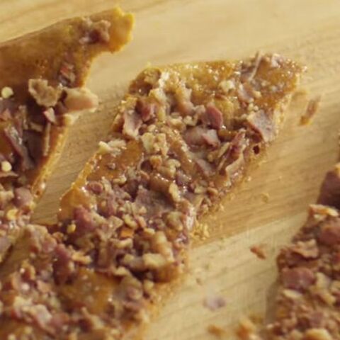 Illustratie bij: VIDEO: Super simpele Caramel-bacon-chili-crunch