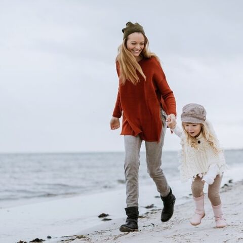 Illustratie bij: 5x waarom Nederlandse moeders de gelukkigste ter wereld zijn