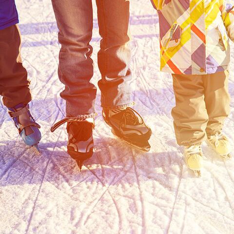 Illustratie bij: Zo leer je je kind schaatsen