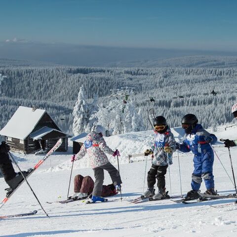 Illustratie bij: 5x waarom Tsjechië een geweldige wintersportbestemming is met kinderen