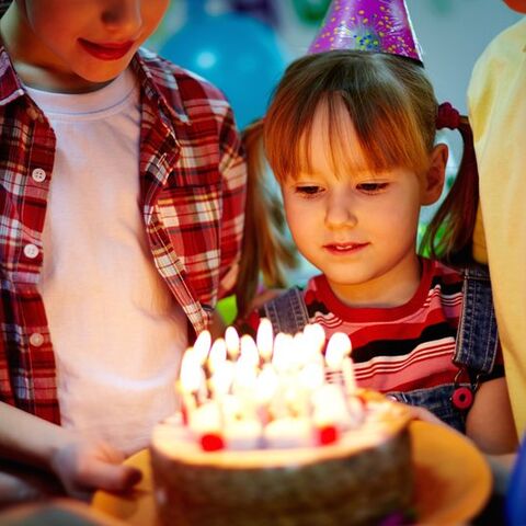Illustratie bij: ‘Verjaardagsfeestjes geven voor mijn kinderen? Ik ben ermee gestopt’