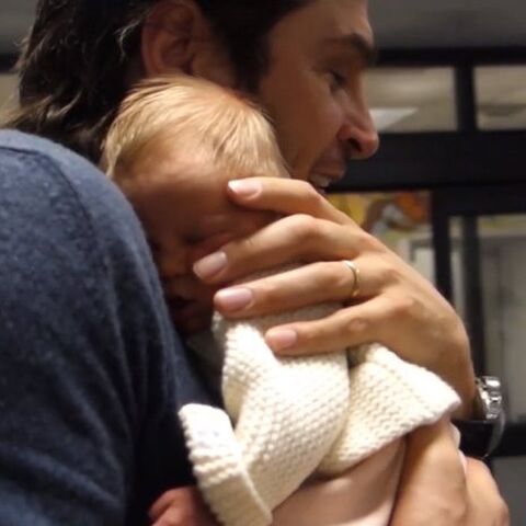 Illustratie bij: VIDEO: het gezin van Xander en Sophie is compleet: baby Céla is thuis