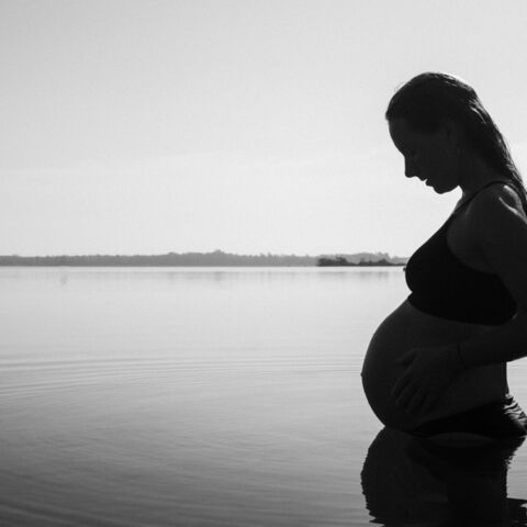 Illustratie bij: Stiekem zwanger: ‘Het komt vast goed zodra mijn man ziet dat het een meisje is, dacht ik’