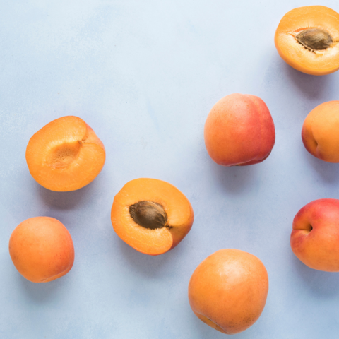 Illustratie bij: Giftige pit: is het gevaarlijk om je kind abrikozen te laten eten?