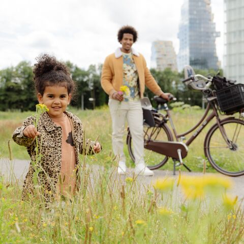 Illustratie bij: Met de kleintjes achterop: zo fiets je veilig en comfortabel met het hele gezin