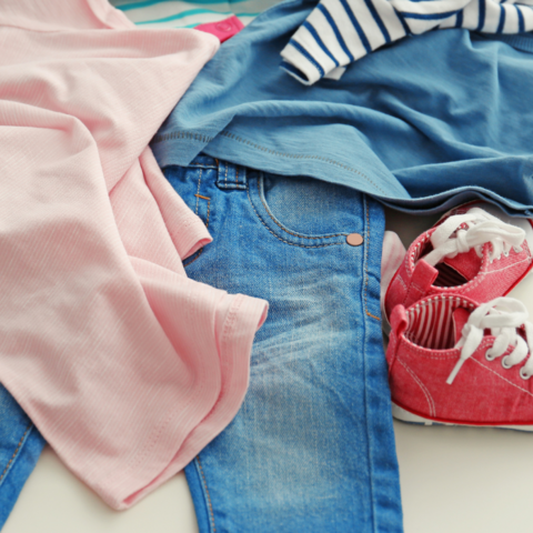 Illustratie bij: Slimme garderobe: budgetbewuste en duurzame tips voor kinderkleding