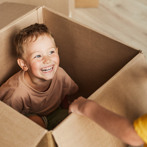 Illustratie bij: Verhuizen maakt kinderen minder gelukkig, zegt onderzoek