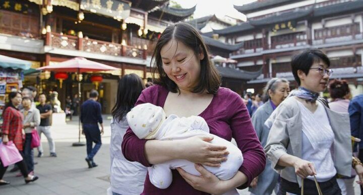fotoserie borstvoeding wereldwijd