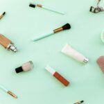 ‘Deze beautyproducten mogen niet ontbreken in je make-uptas’