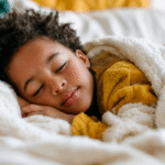 Deze 7 signalen geven aan dat je kindje het ’s nachts te koud heeft in bed