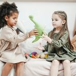 Is te veel opvang slecht voor de ontwikkeling van je kind? Dit zegt nieuw onderzoek