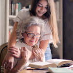 Dilemma: ‘Moet ik mijn puber van 13 dwingen om naar oma en opa te gaan?’