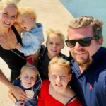 Familievlogs schadelijk voor kinderen? Tim Hofman van BOOS gaat achter de Bellinga’s aan
