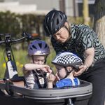 ‘Mijn kinderen vinden: als wij een helm dragen, dan papa en mama ook’
