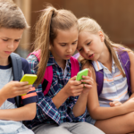 Apple komt met grote veranderingen om je kind online veilig te houden: dit moet je weten