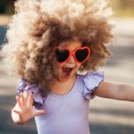 Oei: ouders gewaarschuwd om kinderzonnebrillen van deze populaire webshops