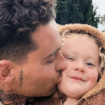 Douwe Bob over zijn acties richting het gezin: ‘Ik heb haar zo veel pijn gedaan’