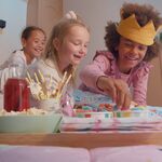Popcorn over de vloer en limo in bed? Met dit dekbed zijn slaapfeestjes geen probleem!