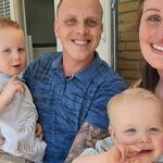 Deborah kreeg een postnatale depressie: ‘Genieten? Ik voelde paniek, schuld en een diepe leegte’