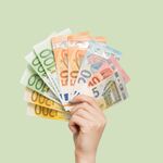Opgebiecht: ‘Soms voel ik me schuldig tegenover hem, maar met deze truc besparen we veel geld’