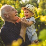 Mannen met deze sterrenbeelden zijn de allerleukste opa’s
