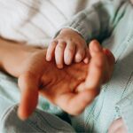Inbrekers stelen foto’s van overleden baby: ‘Enige tastbare bewijs dat Levi heeft bestaan’