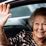 Prinses Beatrix vertelt hoe zij vroeger als kind speelde: ‘Het waren hele leuke jaren’