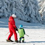 Met het gezin de piste op: dit zijn de 5 meest kindvriendelijke wintersportbestemmingen